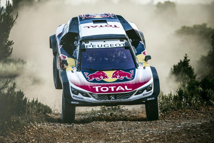  Peugeot 3008 DKR 2017 года  (фото 13 из 21)